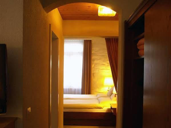 Swiss Inn & Apartments Interlaken Exteriör bild